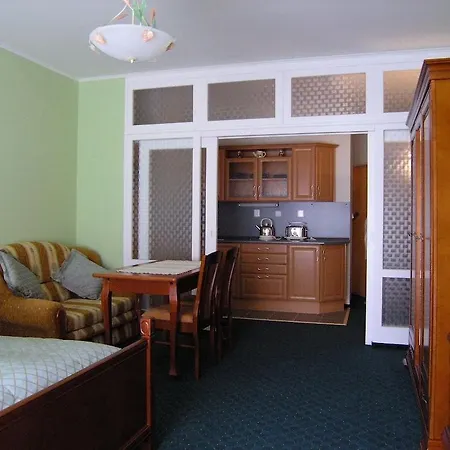 Modena Hotel