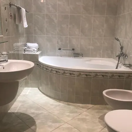 Hotel Modena 3*