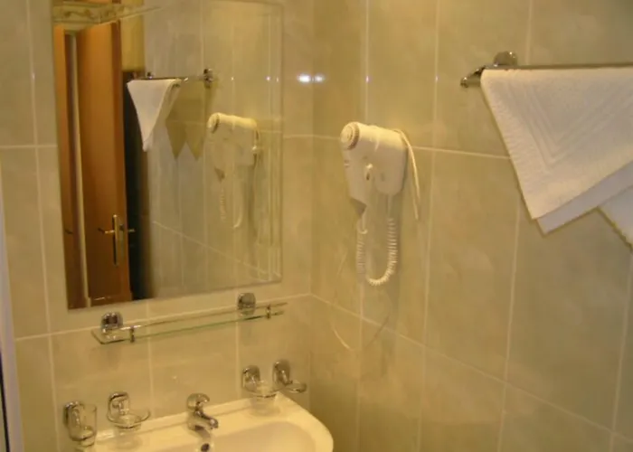 Modena Hotel