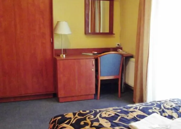 Hotel Modena 3*