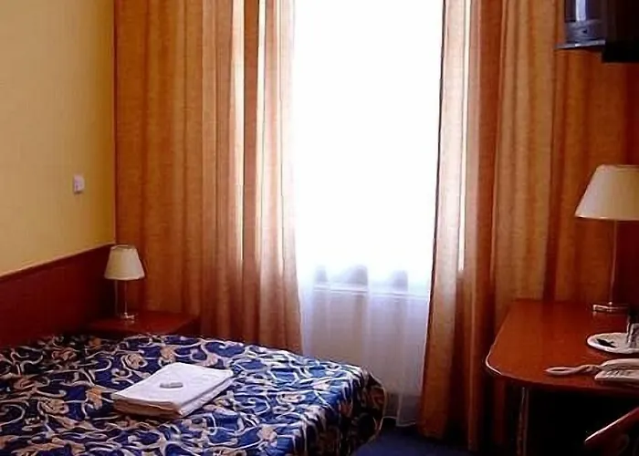 Hotel Modena 3*