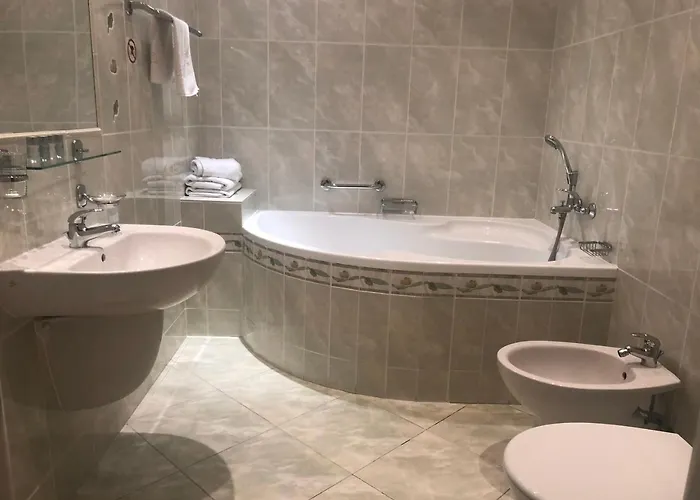 Hotel Modena 3*